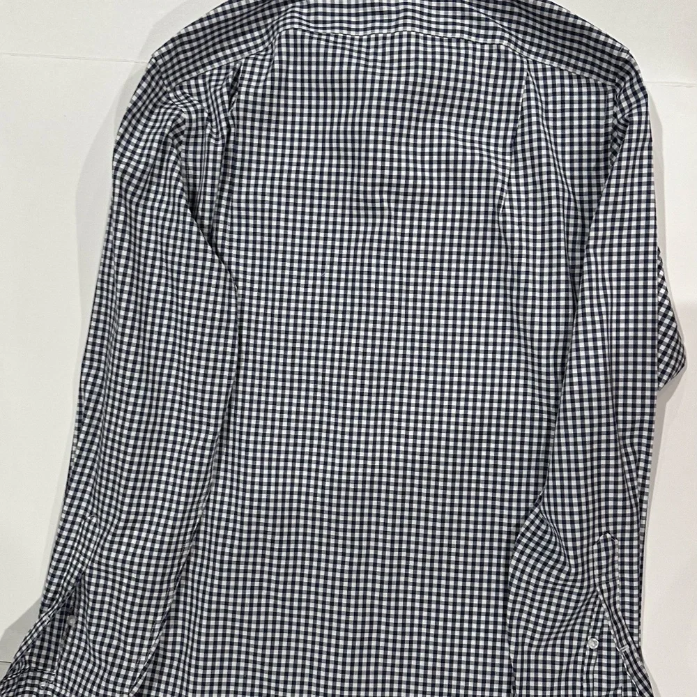J Crew Classic‎ Plaid Shirt - Size S.